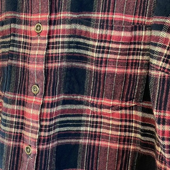 Ariat Women Size XS Pink and Blue Plaid Shirt - Picture 2 of 10